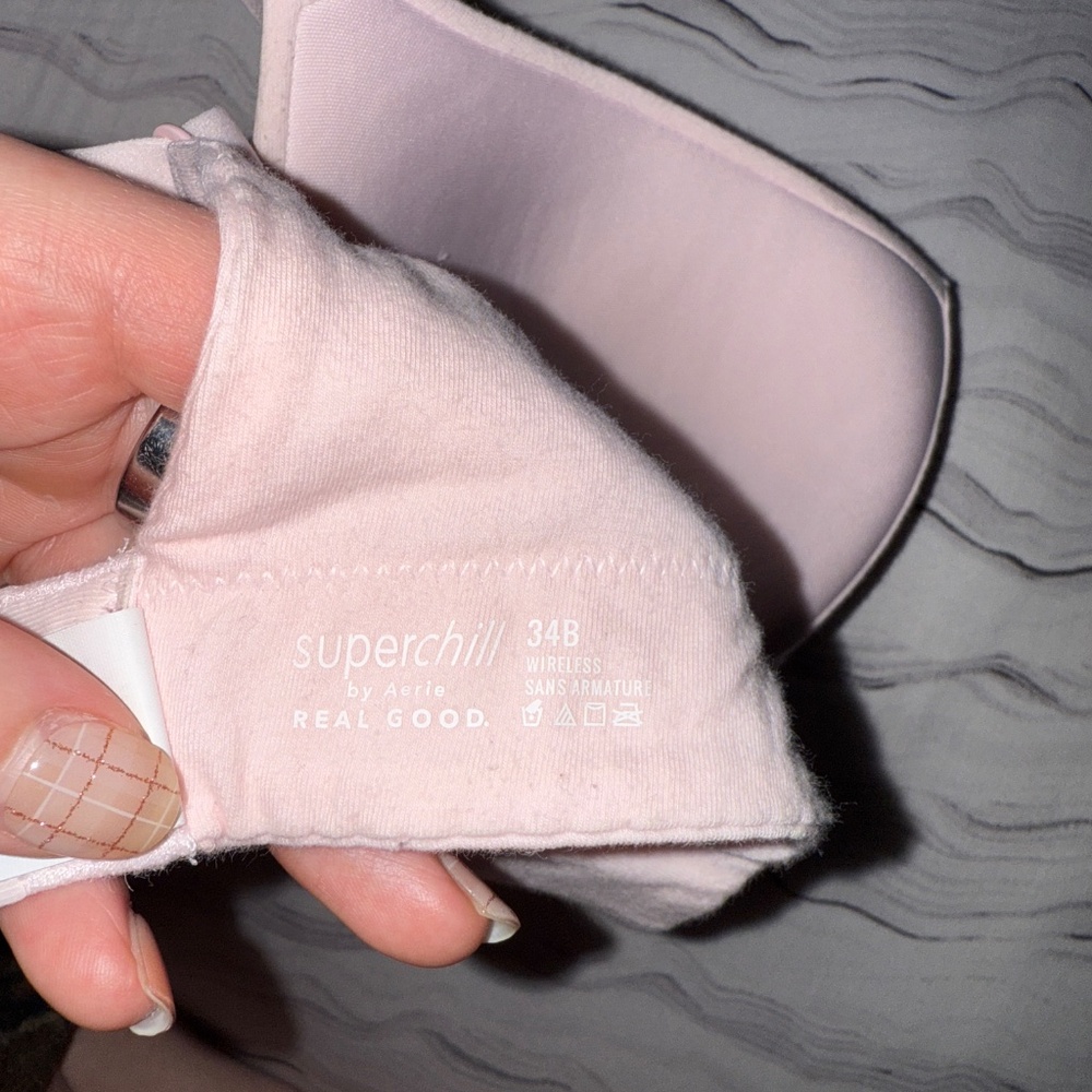 Aerie Superchill Wireless Bra size 34b - Picture 2 of 3